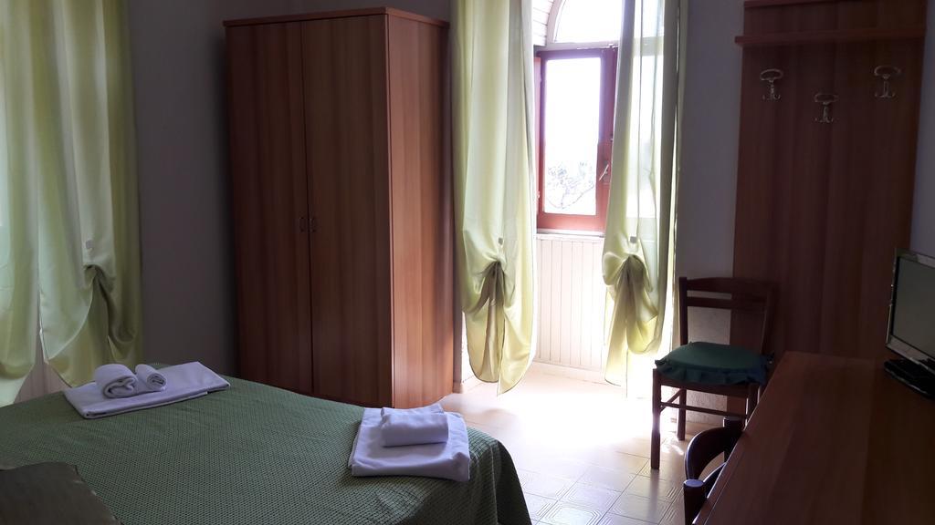 Hotel Residence Moneglia Exterior foto