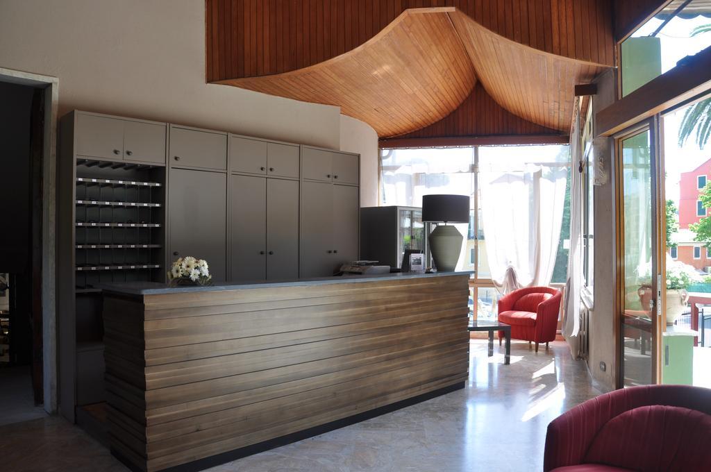 Hotel Residence Moneglia Exterior foto