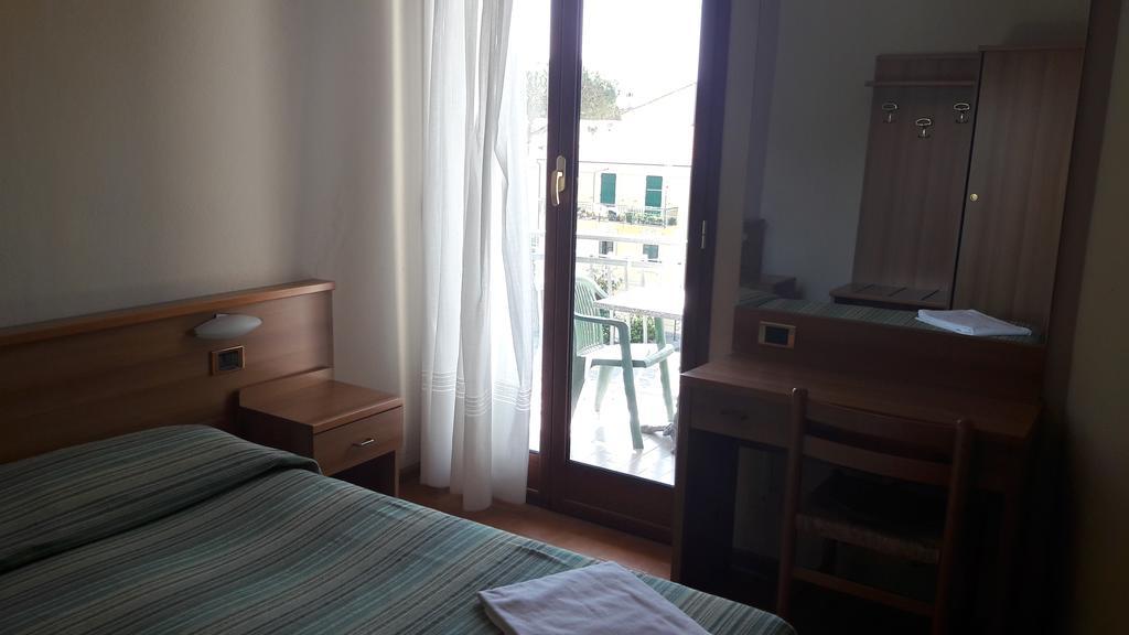 Hotel Residence Moneglia Exterior foto